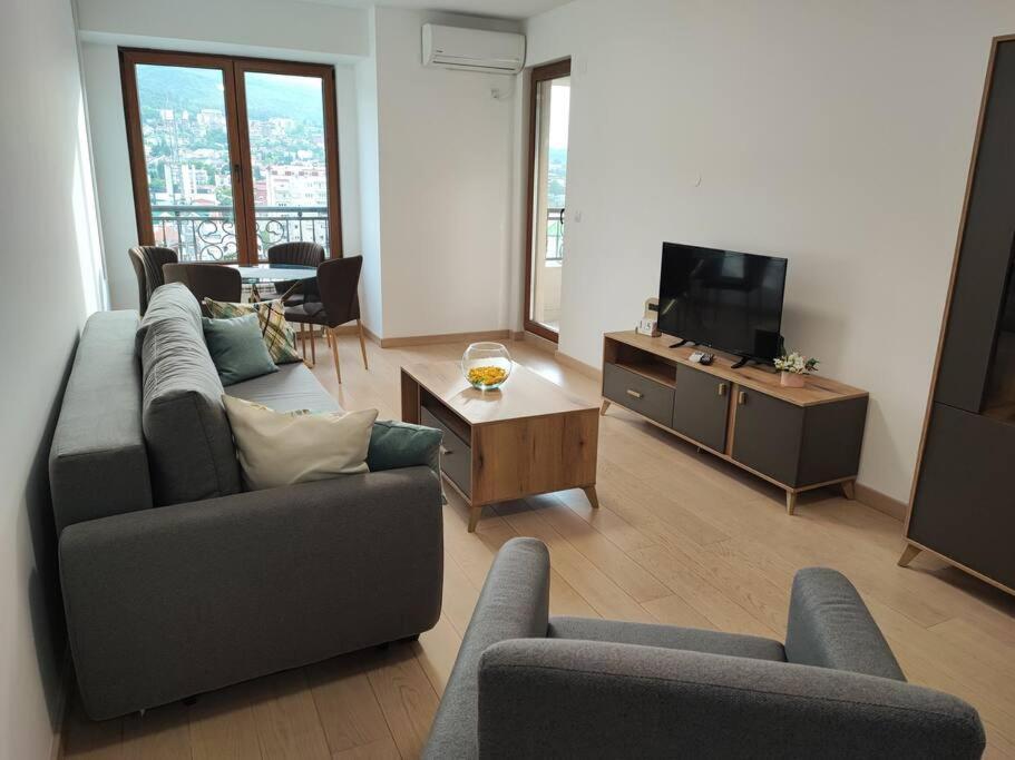 Grand View Apartment Skopje Buitenkant foto